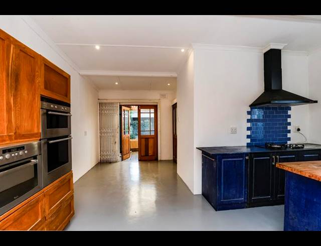 2 BEDROOM TOWNHOUSE FOR SALE IN BULWER